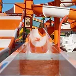 Homes With Pool, Attractions For Children