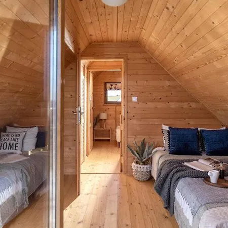 Comfortable Homes Swimming Pool, Holiday home